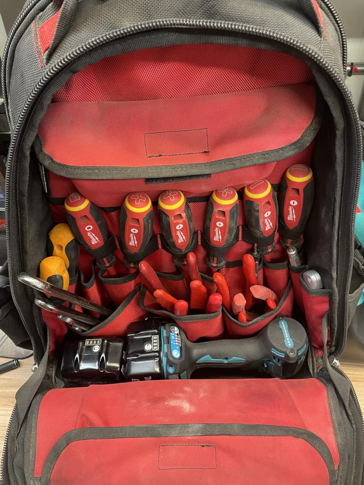 Makita XT297T 18V LXT® Lithium-Ion Brushless Cordless 2-Pc. Combo Kit (5.0Ah) customer photo 2