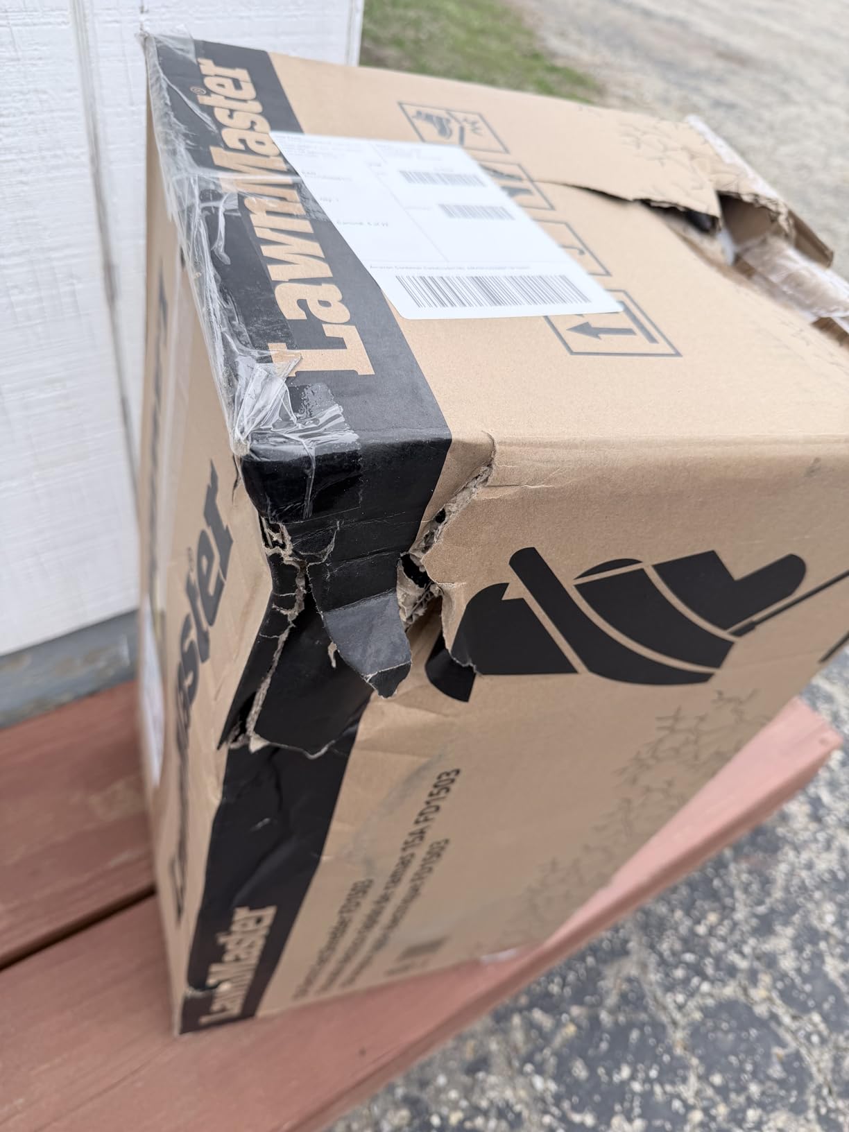 LawnMaster Electric Wood Chipper 1.8'' Cutting Diameter with Bag, FD1503 | 15-Amp, 14:1 Reduction customer photo 1