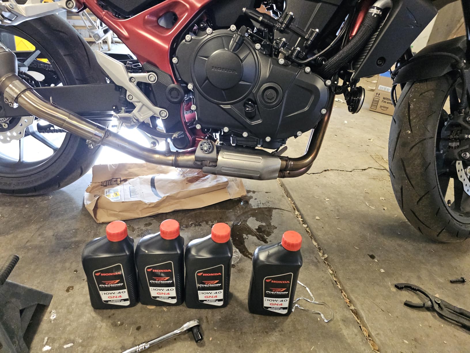 Set of 4 - Genuine Honda GN4 4-Stroke Motorcycle Oil - 10W-40 SJ - Fits Honda & Other Motorcycles customer photo 2
