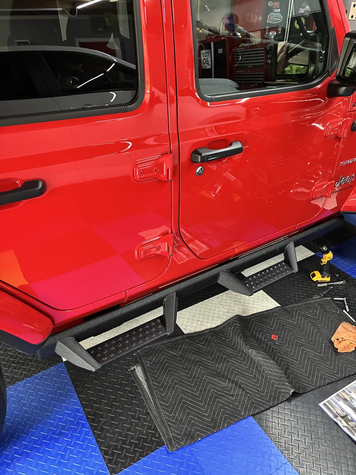 BINARY STAR Curve Running Boards for 2018-2026 Jeep Wrangler JL 4 Doors customer photo 2