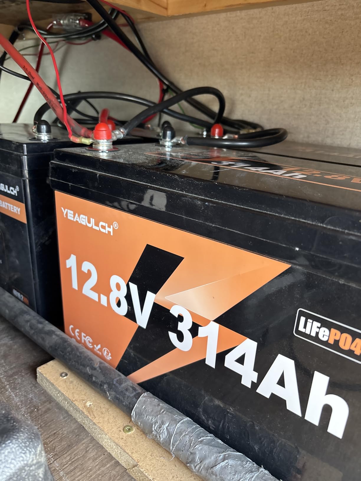 12V 200Ah LiFePO4 Lithium Battery Built-in 200A BMS 15000+ Deep Cycle | 2560Wh Low Temp Protection Rechargeable Lithium Batteries for RV Camping Solar Energy Storage Off-Grid customer photo 2