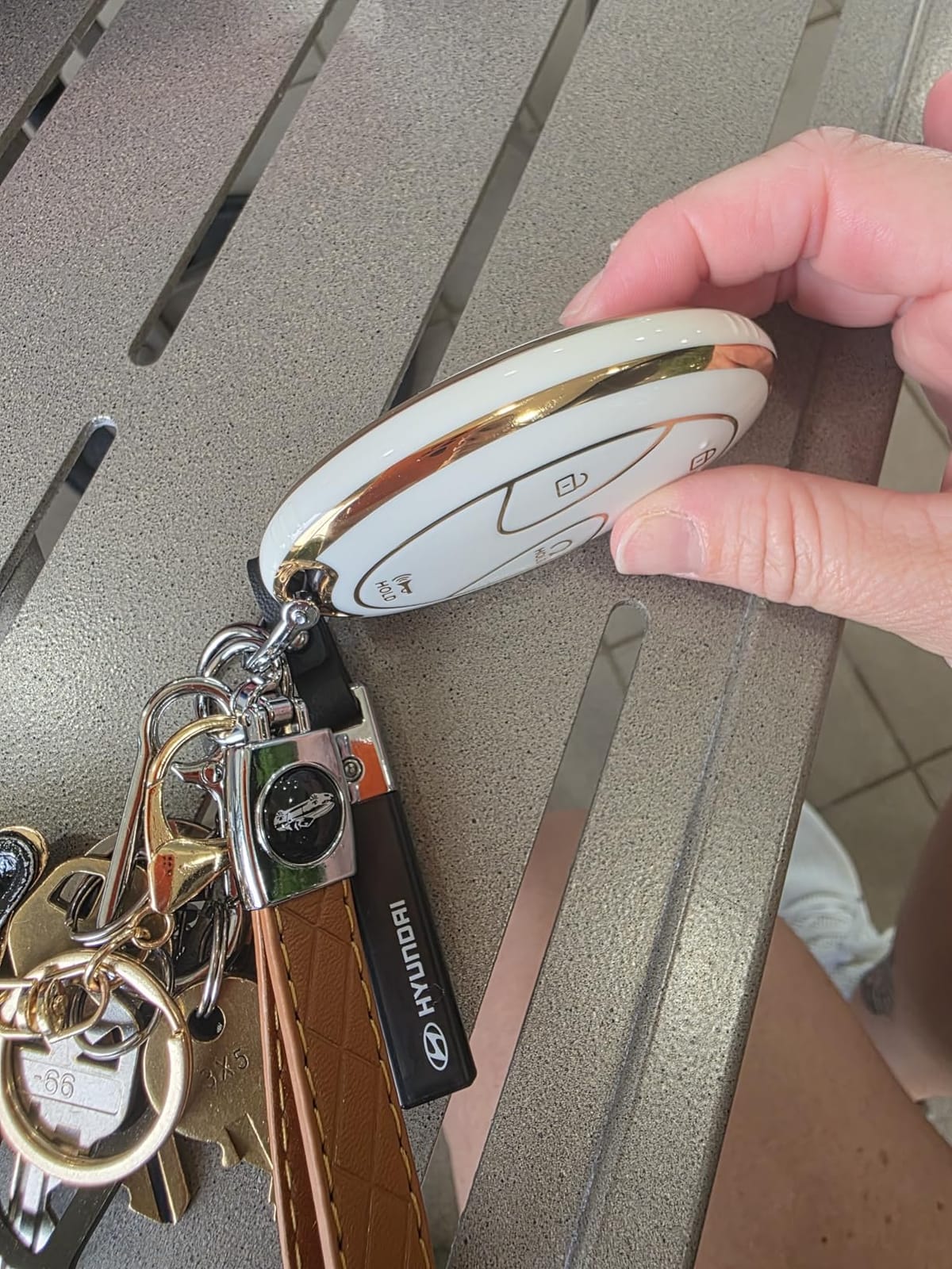 5 Buttons Compatible with Hyundai Key Fob Cover Accessories, Fits for Elanrtra Sonata Ioniq Santa Fe Santa Cruz KONA Tucson, Soft TPU Key Case with Leather Keychain (Pink) customer photo 2