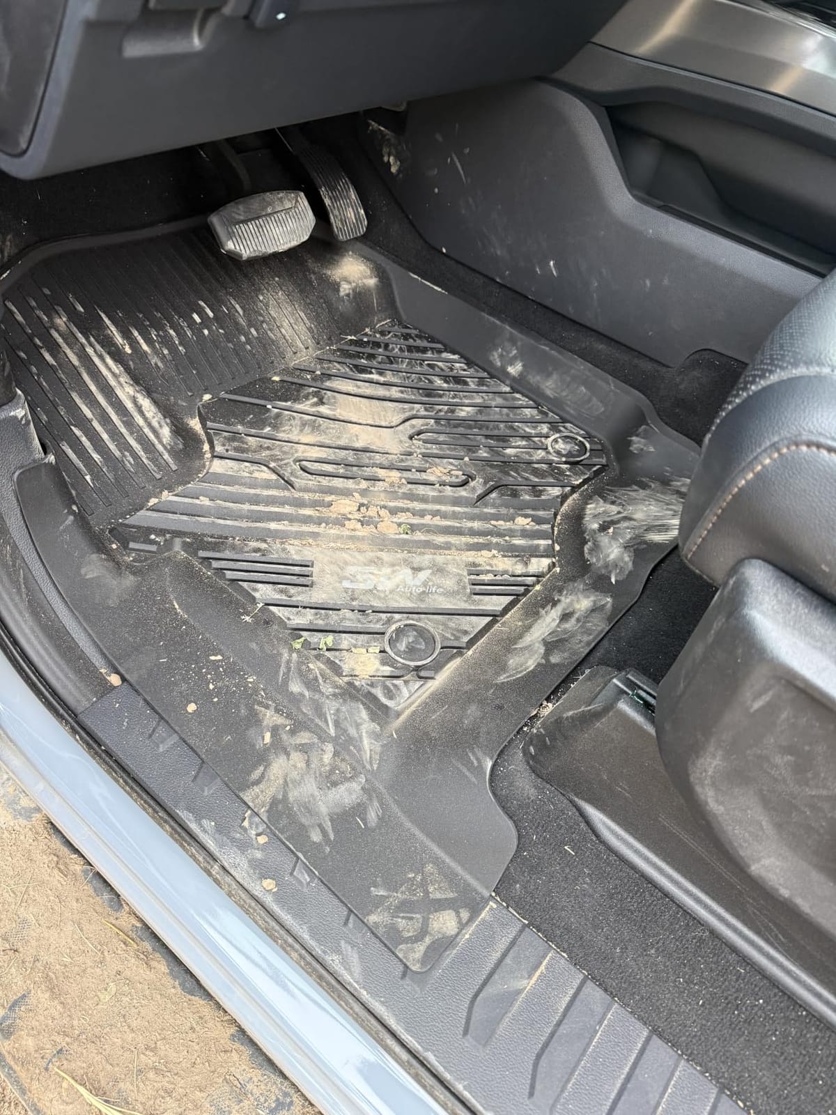 3W Floor Mats for 2019-2026 Ram 2500/3500 Crew Cab with Bucket Seat customer photo 1