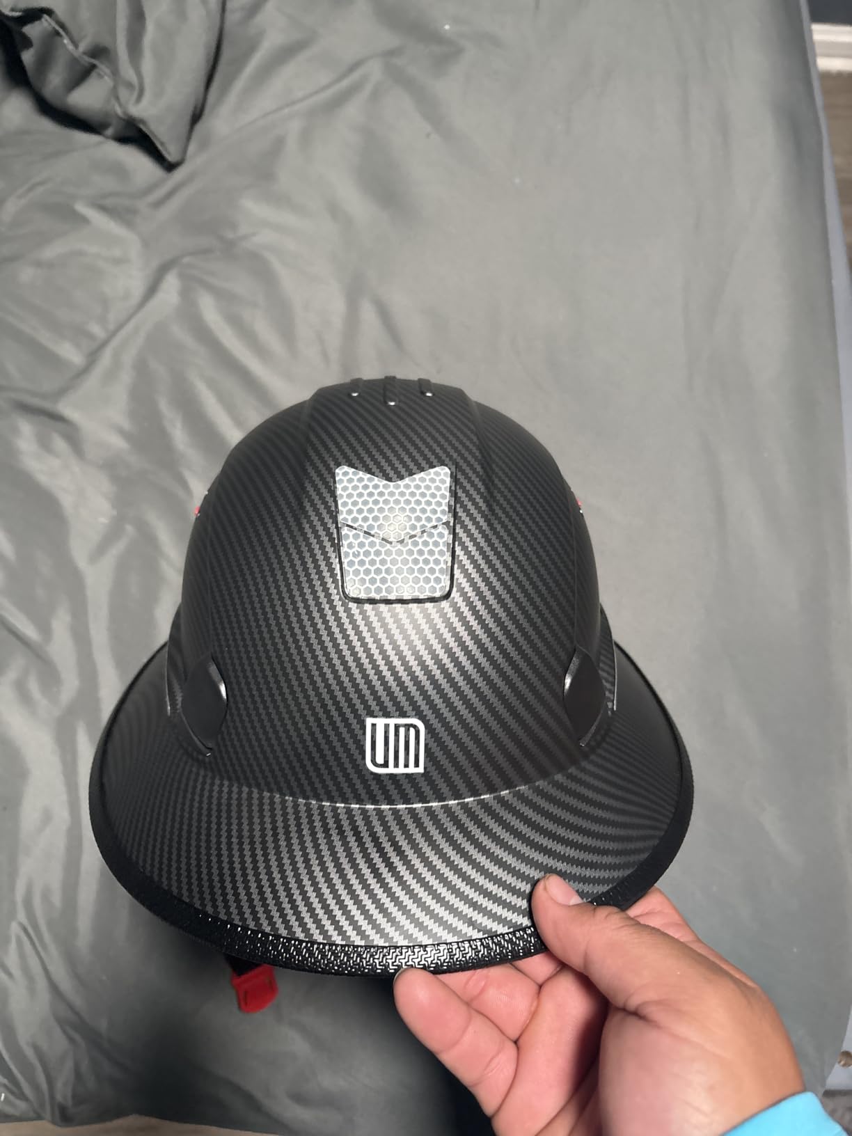 UM ULTRAMAXX Full Brim Hard Hat with Built-in Visor, ANSI Z89.1 OSHA Approved Construction Safety Helmet with Chin Strap for Men Women customer photo 1