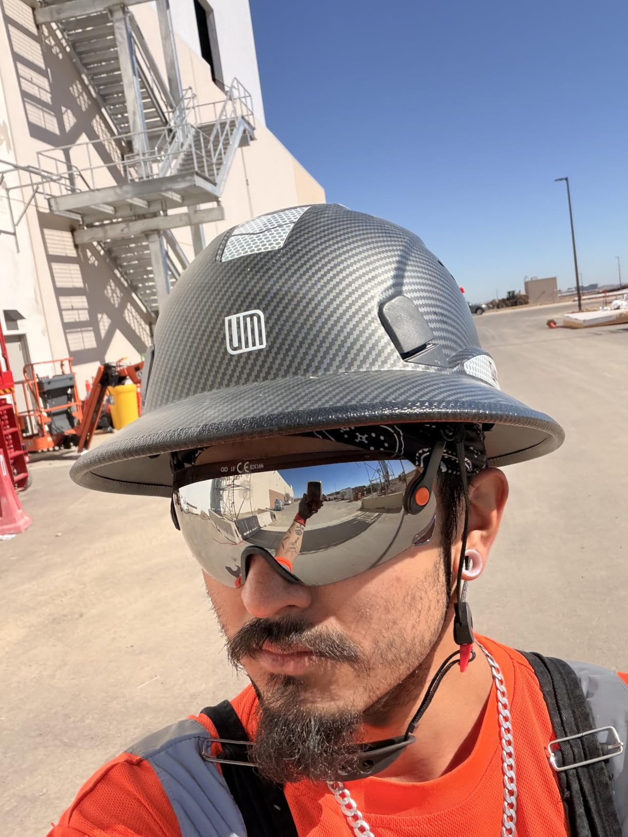 UM ULTRAMAXX Full Brim Hard Hat with Built-in Visor, ANSI Z89.1 OSHA Approved Construction Safety Helmet with Chin Strap for Men Women customer photo 2