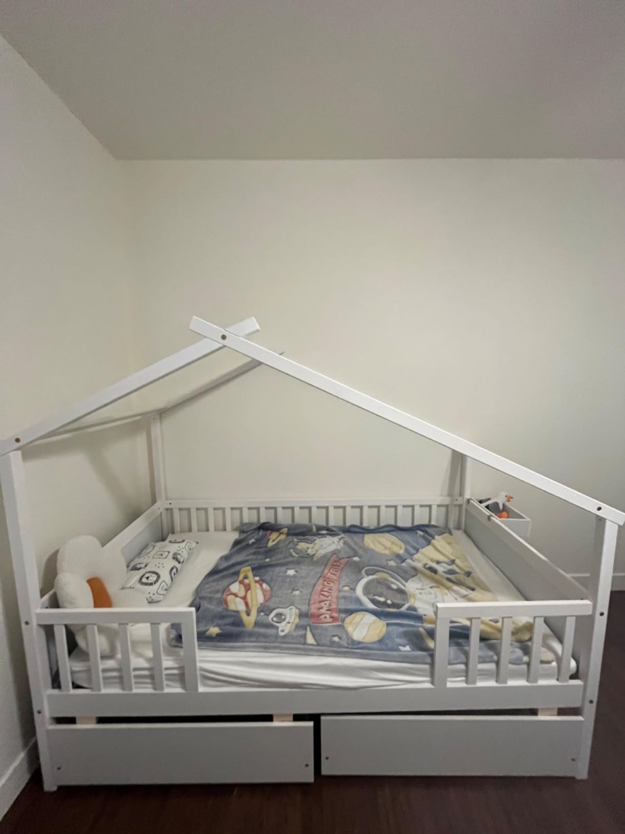 KOMFOTT Twin House Bed with 2 Storage Drawers, Wooden Kids Bed Frame with Roof & Rails, Tent Bed with Headboard & Footboard for Teens, Girls & Boys, No Box Spring Needed Twin Bed Frame customer photo 2