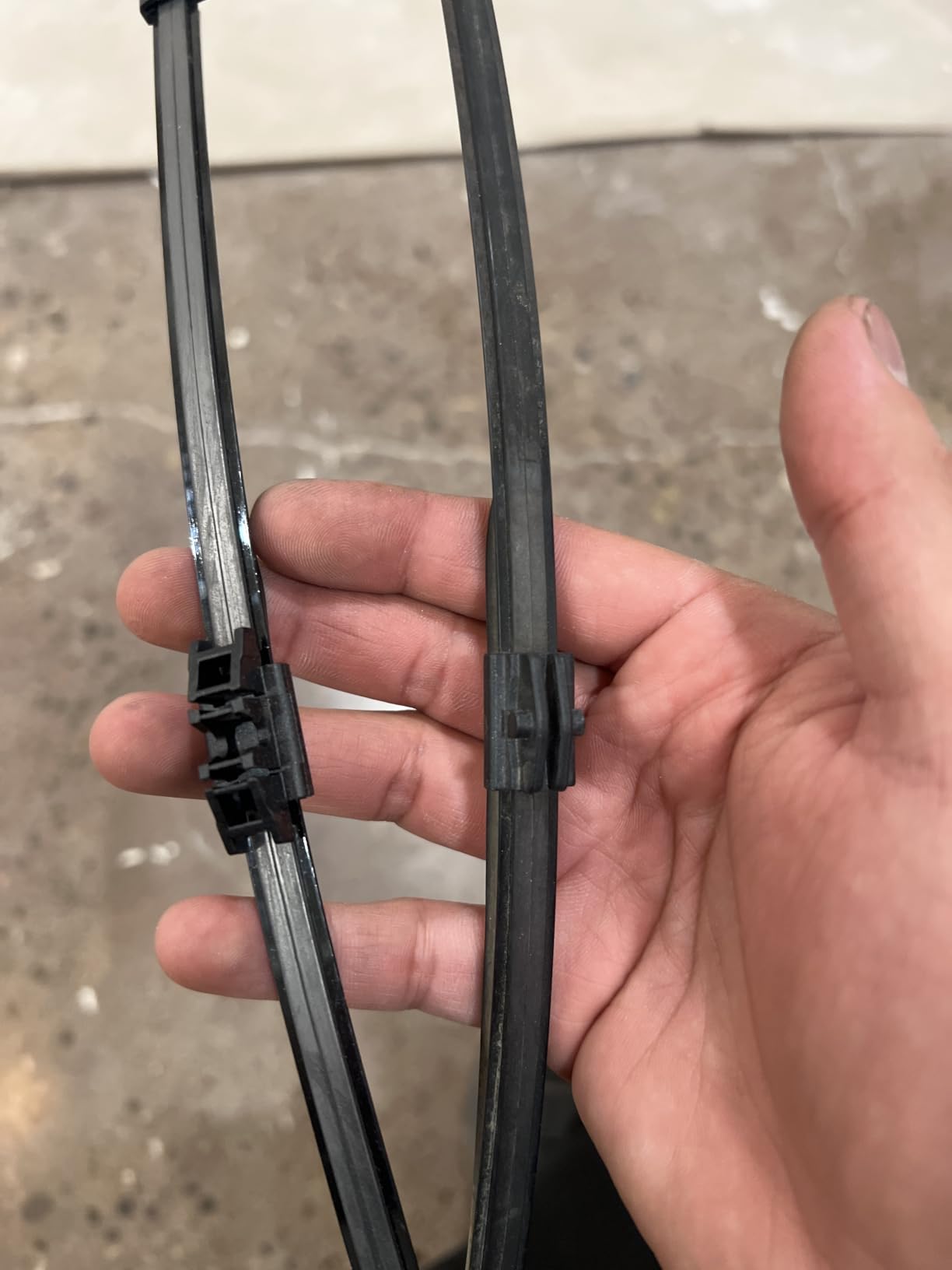WINDSMILE Windshield Wiper Blades Replacement for Chevrolet Trax 2024-2026 customer photo 2