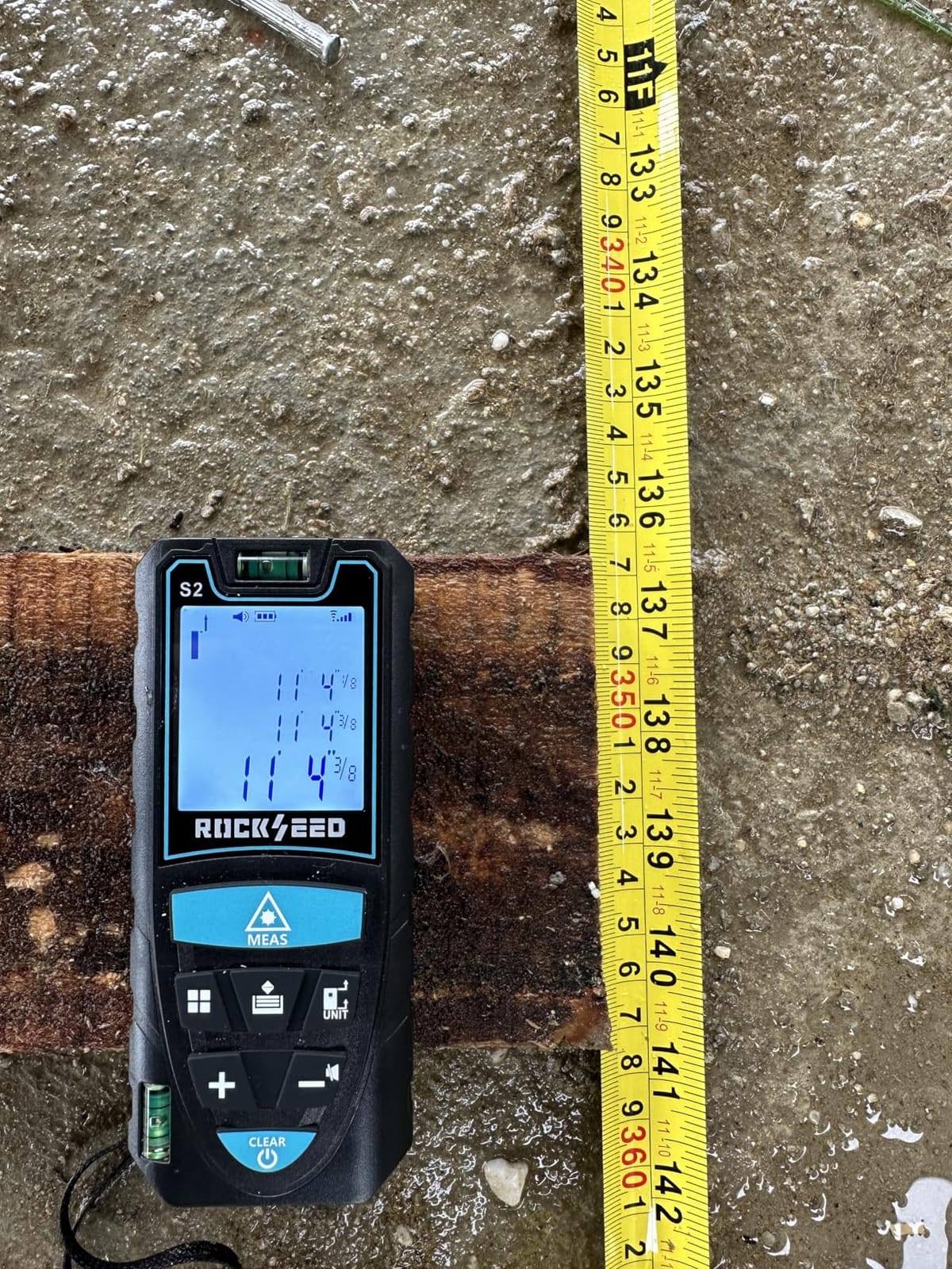 Laser Measure,RockSeed Digital Laser Distance Meter with 2 Bubble Levels,Portable M/in/Ft Unit Switching Backlit LCD and Measuring Distance/Area/Volume/Pythagorean customer photo 2