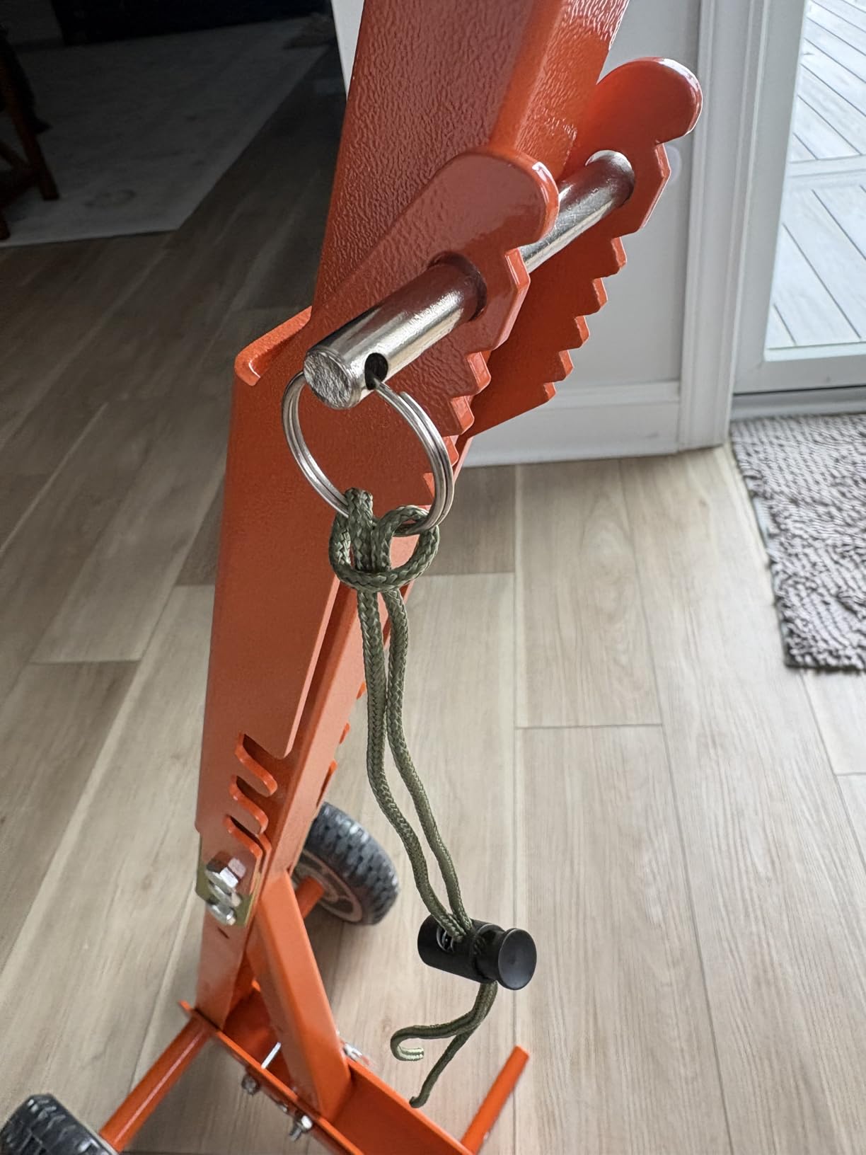 Lawn Mower Lift, 800 lb Capacity Zero Turn Mower Lift, Orange customer photo 1