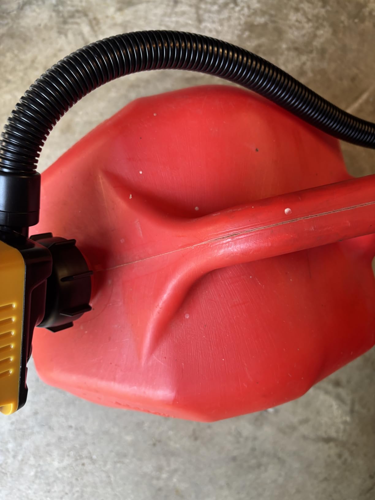 DIYtoolifz Cordless Fuel Transfer Pump with Auto-Stop, 3.2 GPM Flow Portable Fuel Pump Compatible with DeWalt 20V & Milwaukee 18V Batteries, with 41'' Hose, 3 Adapters for Diesel, Gasoline (Bare Tool) customer photo 1