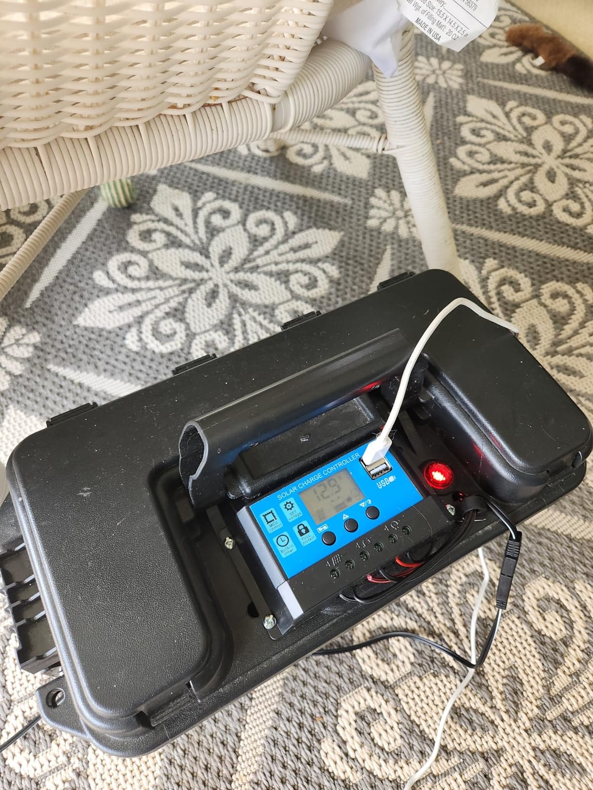 100A MPPT Solar Charge Controller with Auto Parameter LCD Display customer photo 2