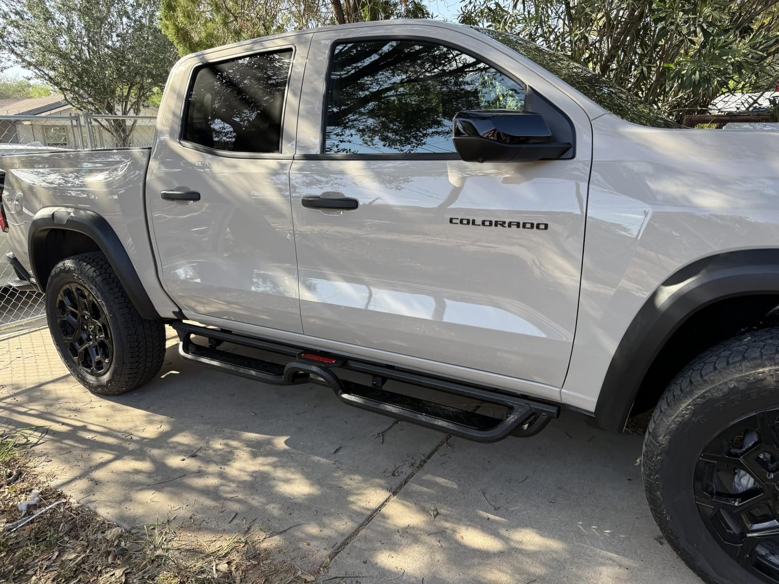 COMNOVA Two-Stairs Running Boards for 2024-2026 Toyota Tacoma Double Cab customer photo 1