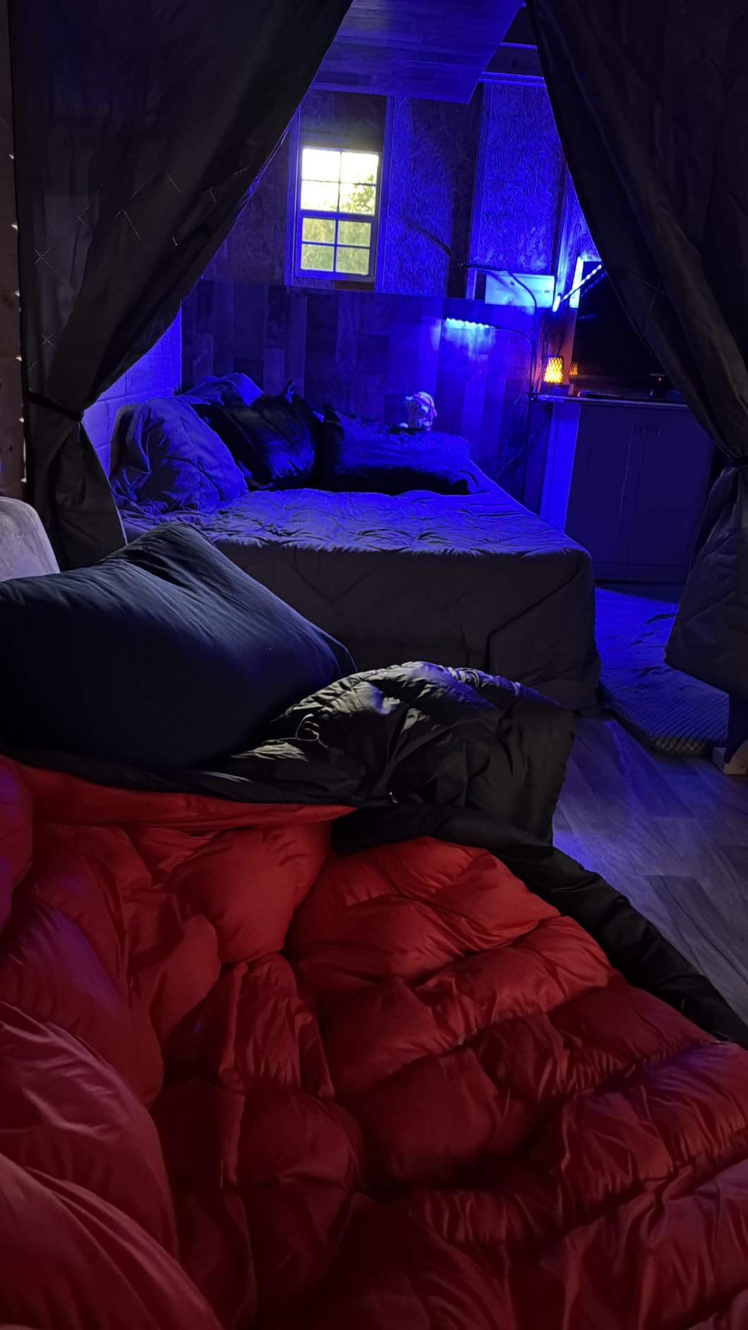iDOO Queen Air Mattress with Built in Pump, Camping Essentials Airbed | Cordless Rechargeable Pump, 2-in-1 Fast Inflation, Built-in LED Light, USB Charging, Retractable Camping Cot Sleeping Pad customer photo 2