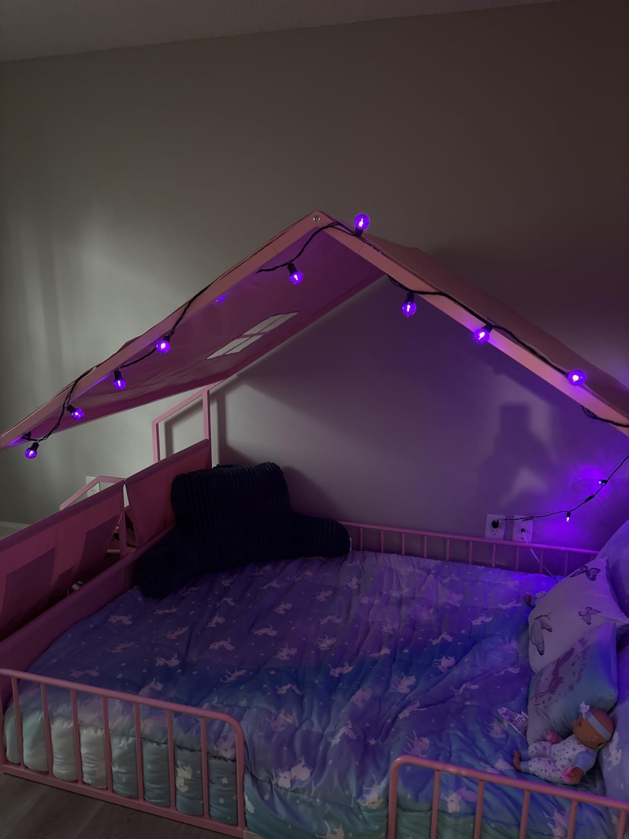 Montessori Twin Floor Bed, Safety Guardrail, Reading Nook,House Shape,White customer photo 2