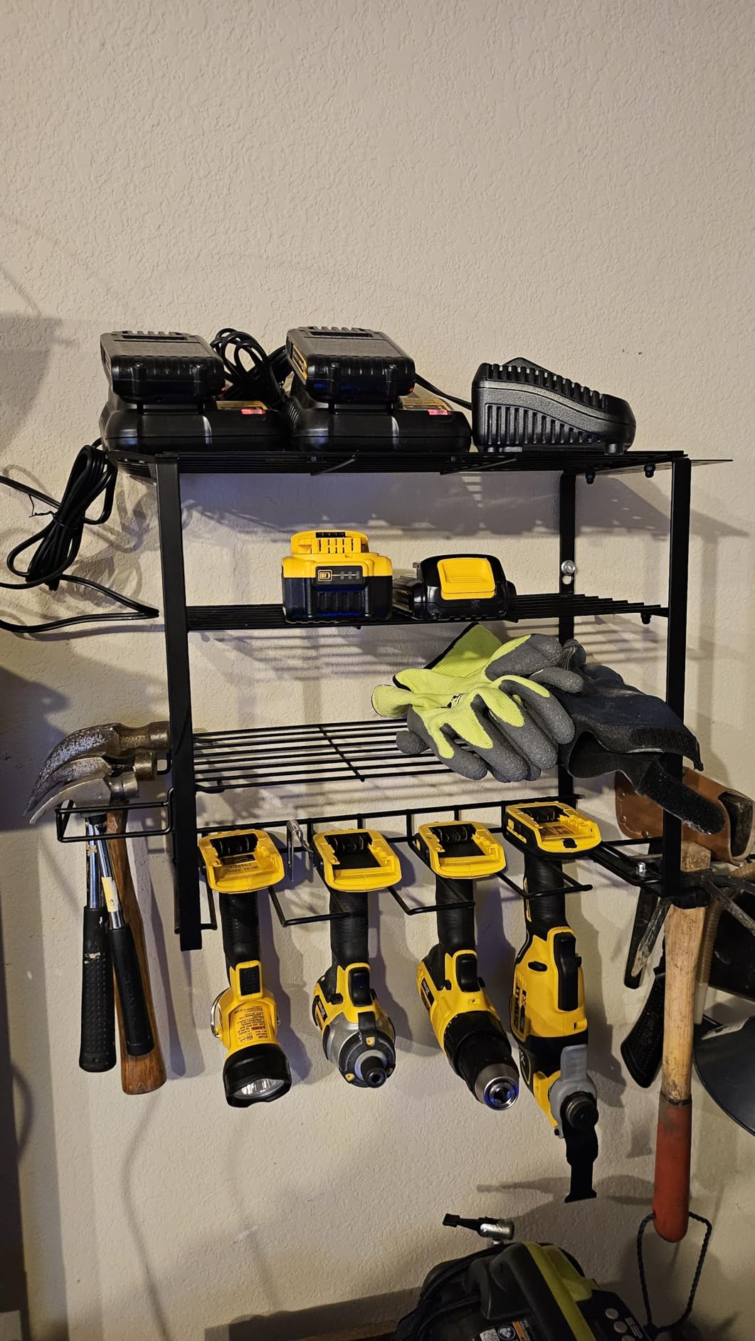 DEWALT 20V MAX Cordless Drill Driver and Oscillating Multi-Tool Combo Kit with 2 x 2 Ah Batteries and Charger, Blade and Workbag (DCK251D2) customer photo 2