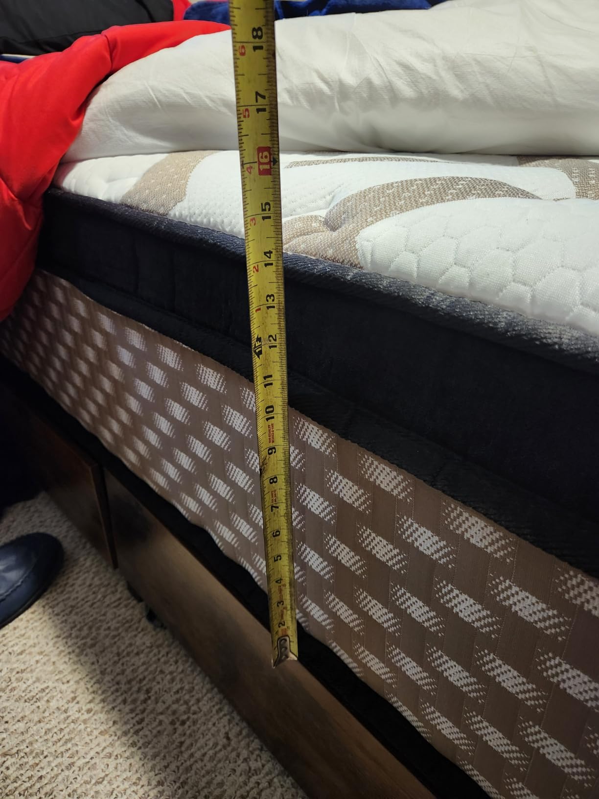 Queen Mattress 14 Inch, Hybrid Mattress in a Box, 7-Zone Motion Isolation customer photo 2