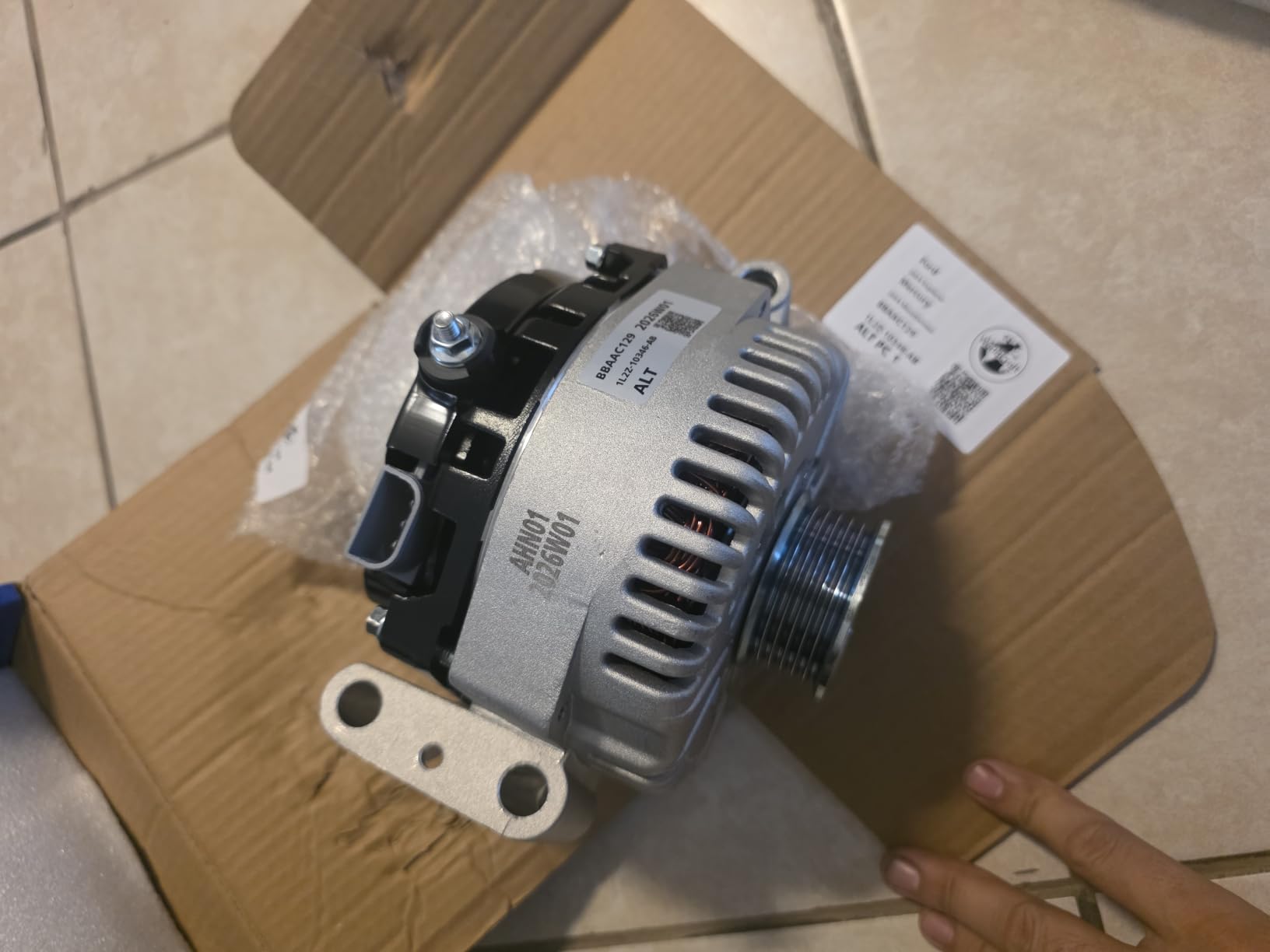 WorldCraft 12V 205A High Output Alternator for Ford F250 F350 Super Duty 6.0L customer photo 2