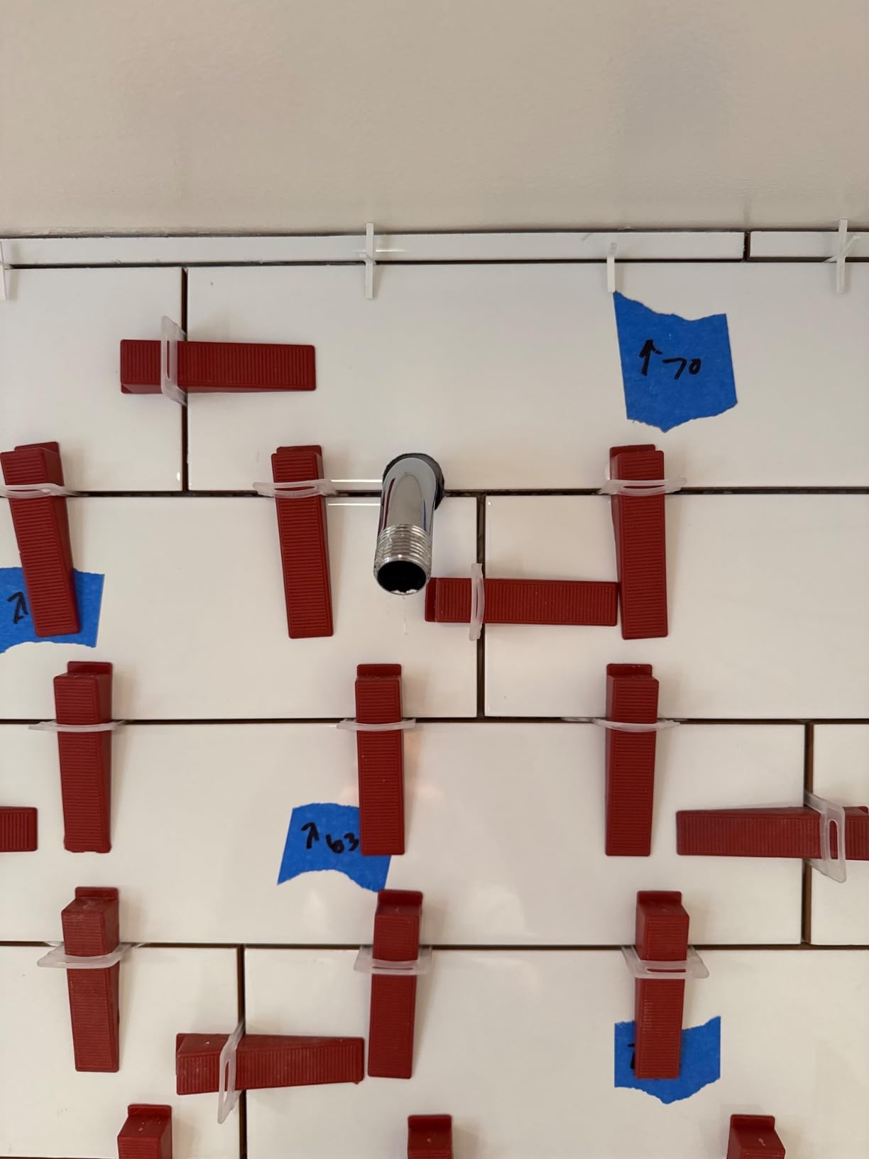 Tile Leveling System with 1200 Tile Spacers 1/16