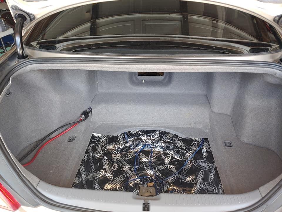 Dynamat Xtreme Sound Deadening Car Insulation Bulk Pack 10455 – Noise Dampening for Floor, Doors, Panels, Hood or Trunk – Easy Self Adhesive Install – Made in USA – 9 Sheets 18”x32”, 36 sq ft total customer photo 1