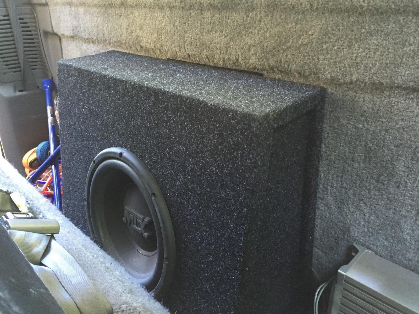 Atrend Bbox Single Sealed 12 Inch Wedge Shaped Subwoofer Enclosure - Universal Wedge Truck Enclosure - Premium Subwoofer Box Improves Audio Quality, Sound & Bass - Red & Black Spring Terminals customer photo 2
