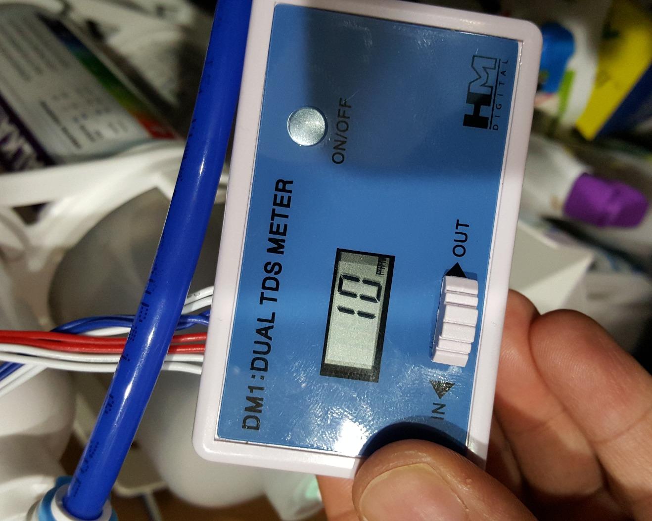 HM Digital DM-1 In-Line Dual TDS Monitor, 0-9990 ppm Range, +/- 2% Readout Accuracy,Blue & White customer photo 1