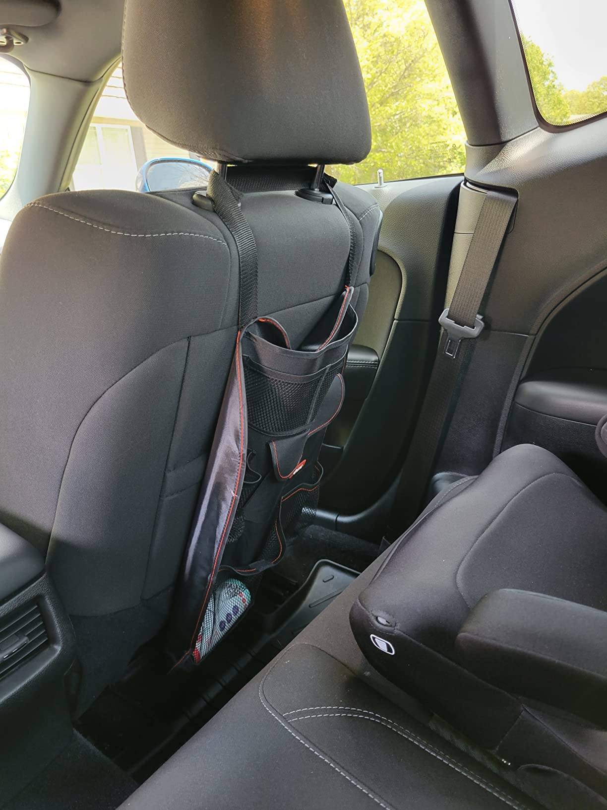 Diono Stow 'n Go Car Back Seat Organizer for Kids, Kick Mat Back Seat Protector, with 7 Storage Pockets, 2 Drinks Holders, Water Resistant, Durable Material, Black , 18x10x9 Inch (Pack of 1) customer photo 2