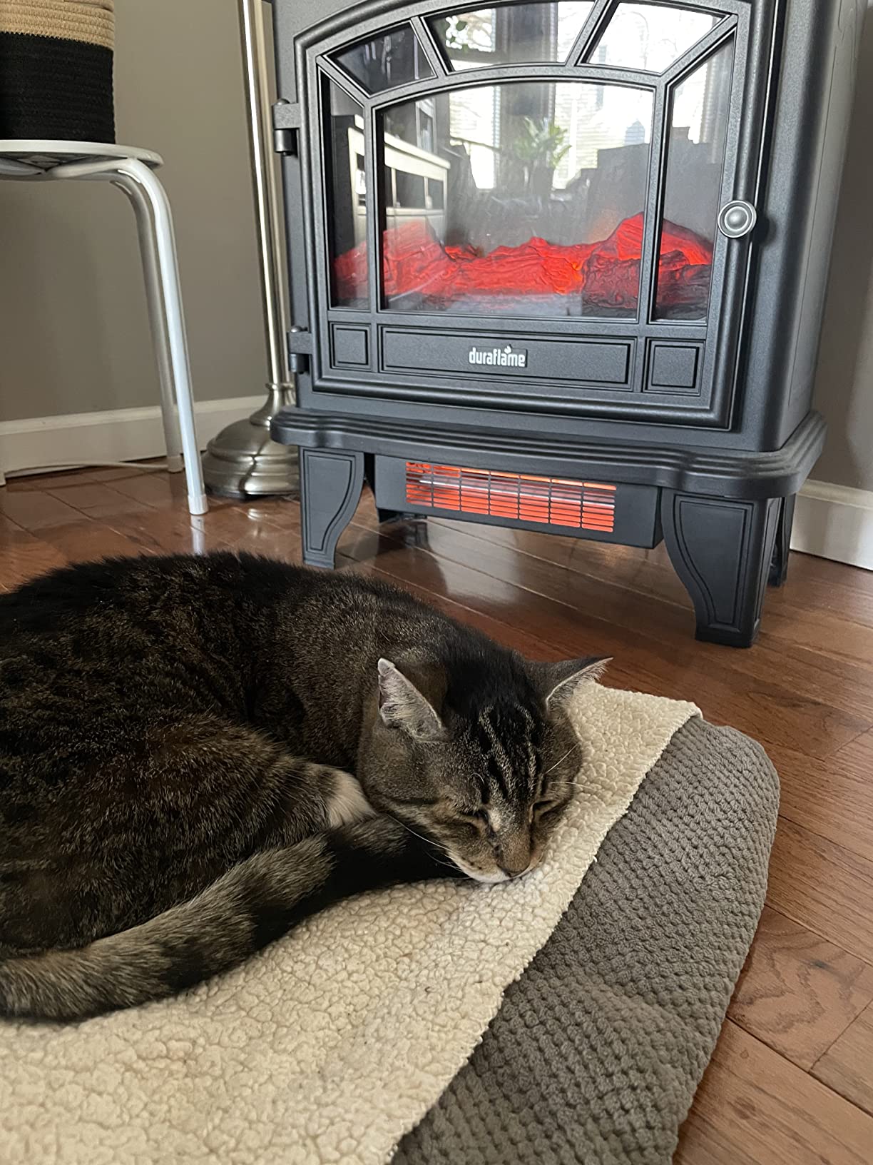 duraflame® Infrared Quartz Electric Fireplace Stove Heater, Black customer photo 2