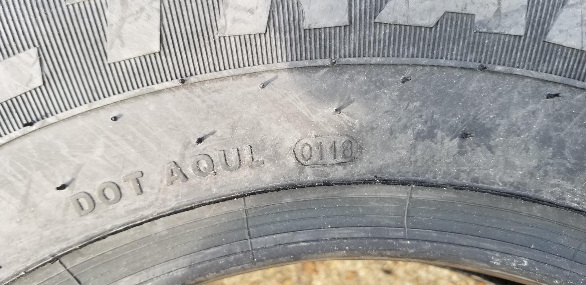 Carlisle Radial Trail HD Trailer Radial Tire - 225/75R15 113M (MAX PSI:65) customer photo 2