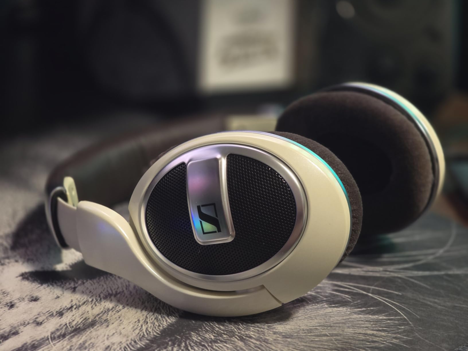Sennheiser HD 599 Open-Back Wired Audiophile Headphones, Ivory customer photo 1
