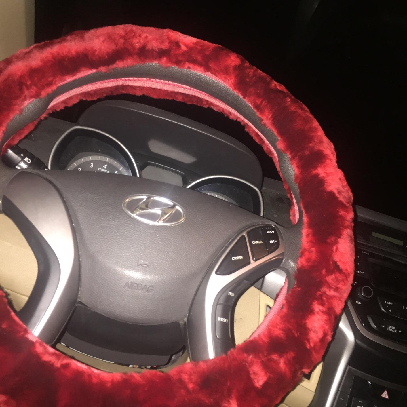 U&M Wool Car Stretch-on Steering Wheel Cover Soft Natural Sheepskin Luxurious Vehicle Non-slip Wheel Cushion Protector Available for 15 inch customer photo 1
