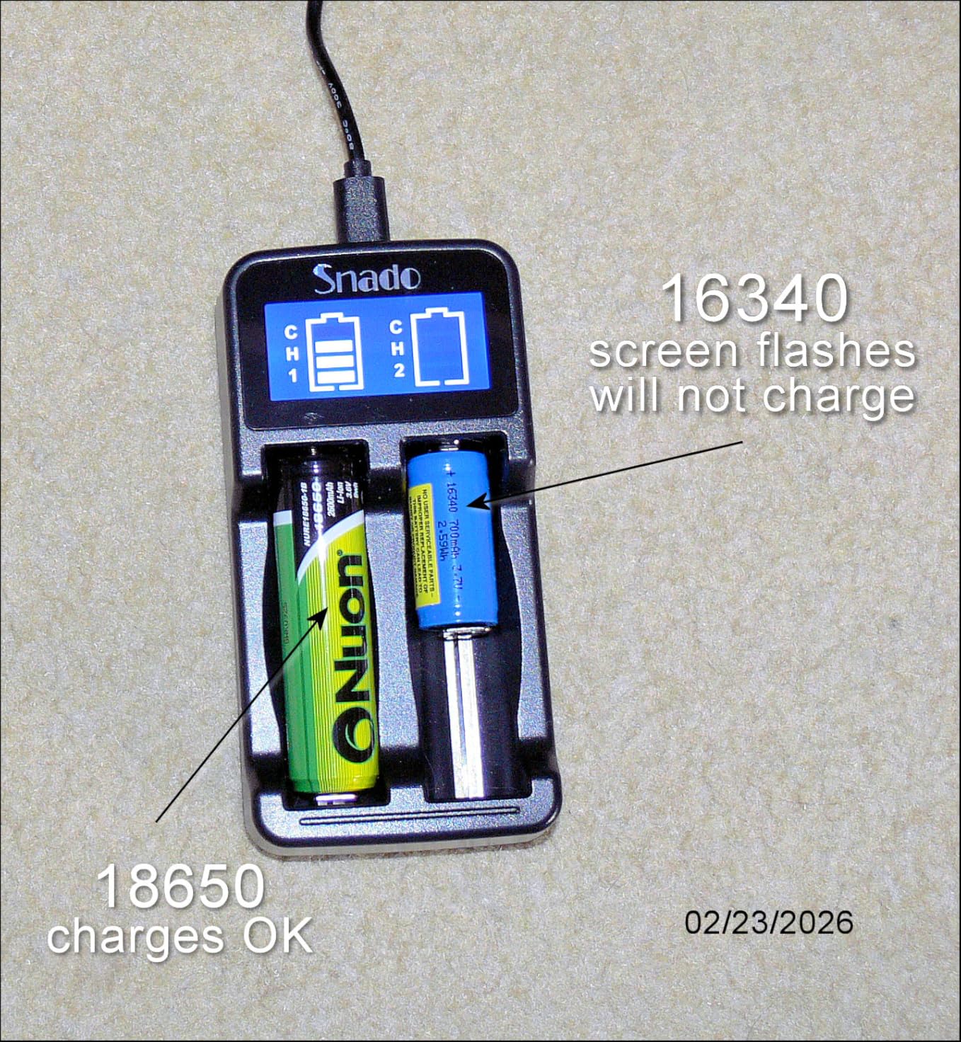Snado 18650 Battery Charger, Universal Smart Charger for Li-ion NiMH AA AAA customer photo 2