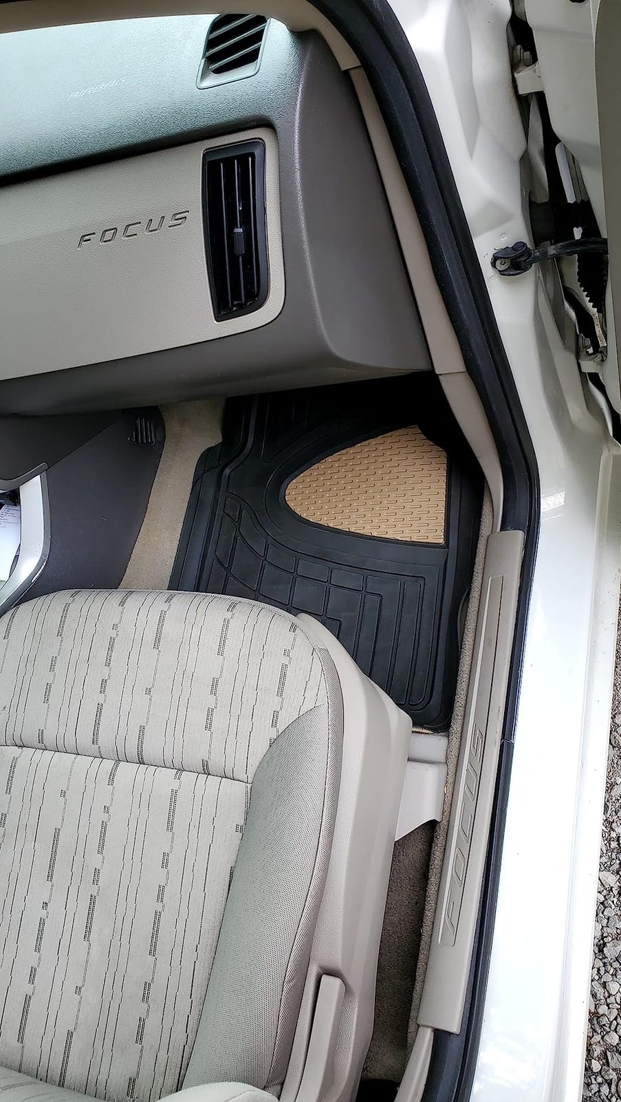 FH Group Automotive Floor Mats - Heavy-Duty Rubber Floor Mats for Cars, Universal Fit Full Set, Climaproof & Trimmable Floor Mats for Most Sedan, SUV, Truck, Black customer photo 1