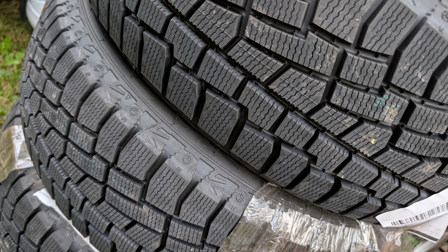 Cooper Discoverer True North Winter 235/55R17 99H Tire customer photo 2