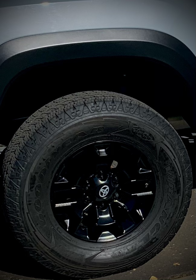 White Knight 40700SMBT Matte Black M12x1.5 Spline Pattern Wheel Lock (Random Lock Pattern) 4 Pack customer photo 2