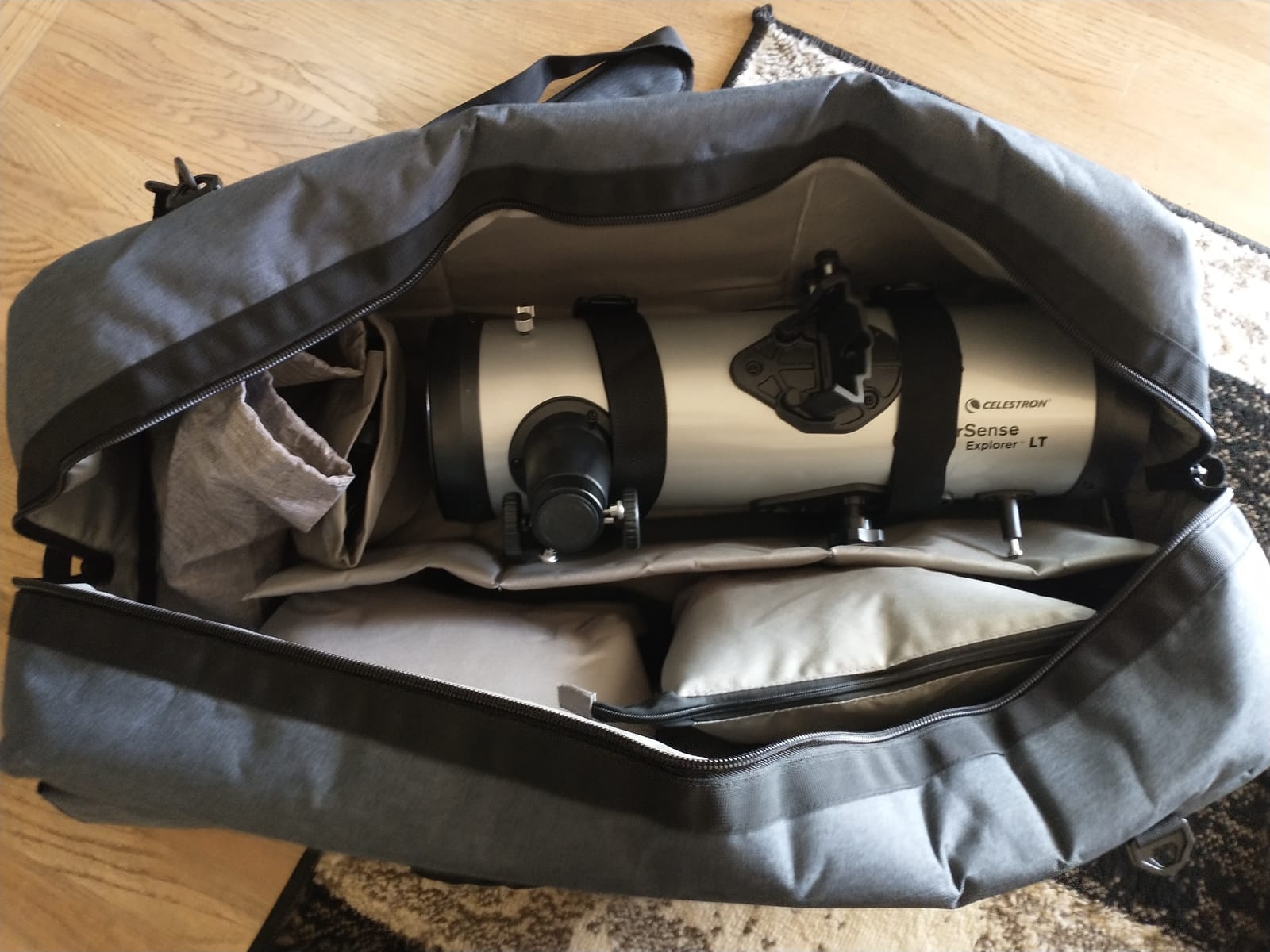 Multipurpose Telescope Bag – Shock-Absorbent Telescope Carrying Case with Adjustable Shoulder Strap and Extra Storage – Water Repellent (30 Inches) - Compatible with Celestron Telescope customer photo 1