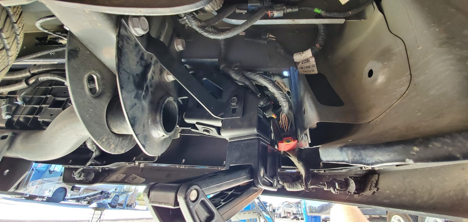 RealTruck AMP Research BedStep | 75324-01A | Fits 2019 - 2024 RAM 2500/3500 customer photo 2