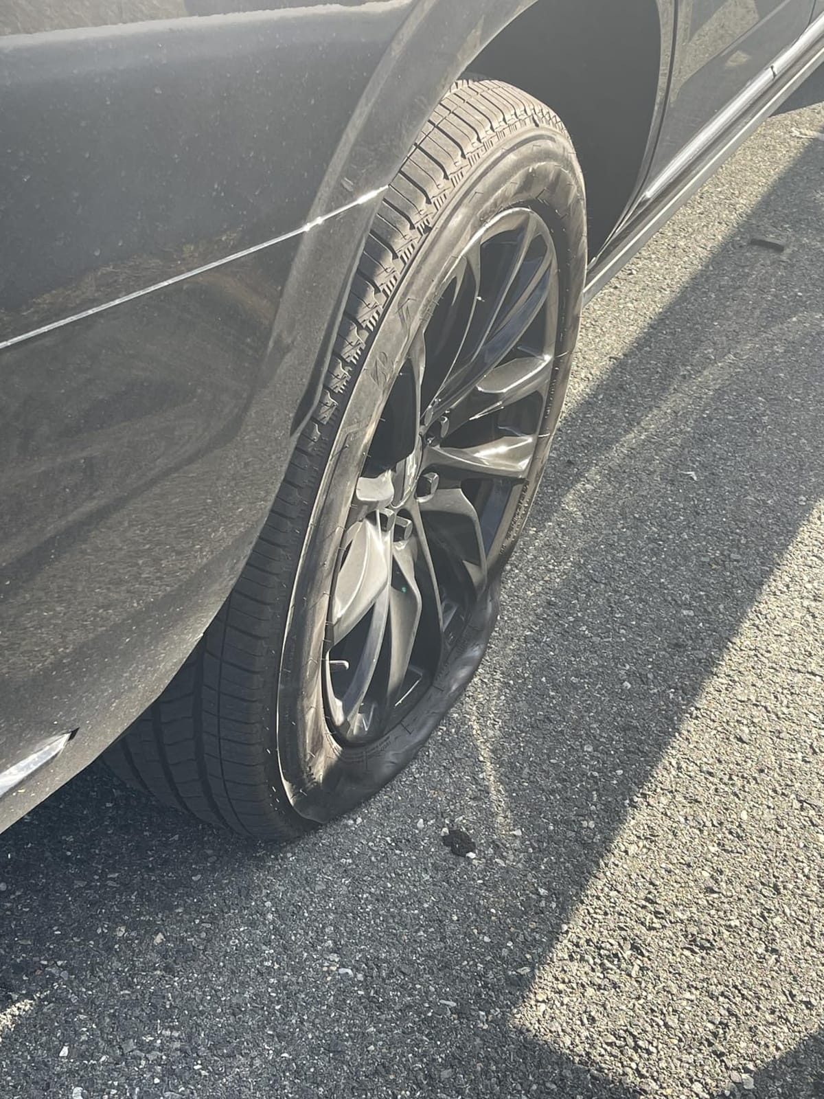 Bridgestone Alenza A/S 02 Highway Terrain SUV Tire 275/50R22 111 H customer photo 2