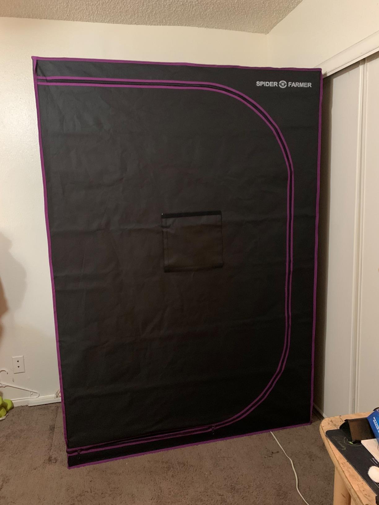 Spider Farmer 2x4 SF2000 200W Complete Grow Tent Kit with GGS Auto Control customer photo 1