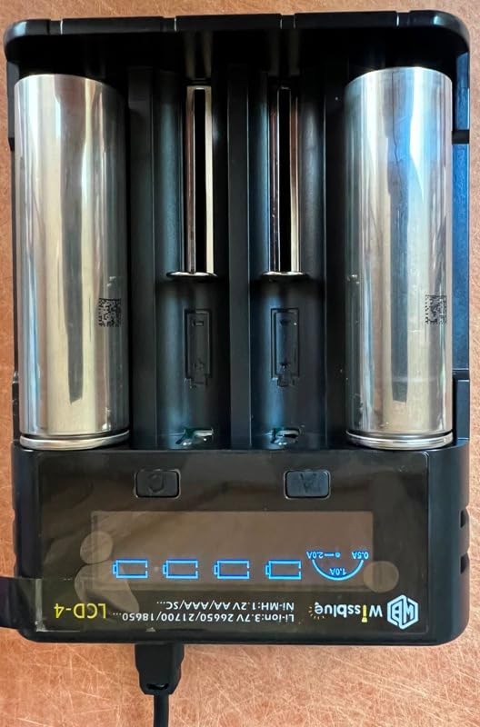 18650 Charger, Universal 26650 Battery Charger with LCD Screen Can Display Capacity, Adjustable Charging Speed, Suitable for Li-Ion Battery and 1.2v Ni-Mh/Ni-Cd AA AAA Battery customer photo 2
