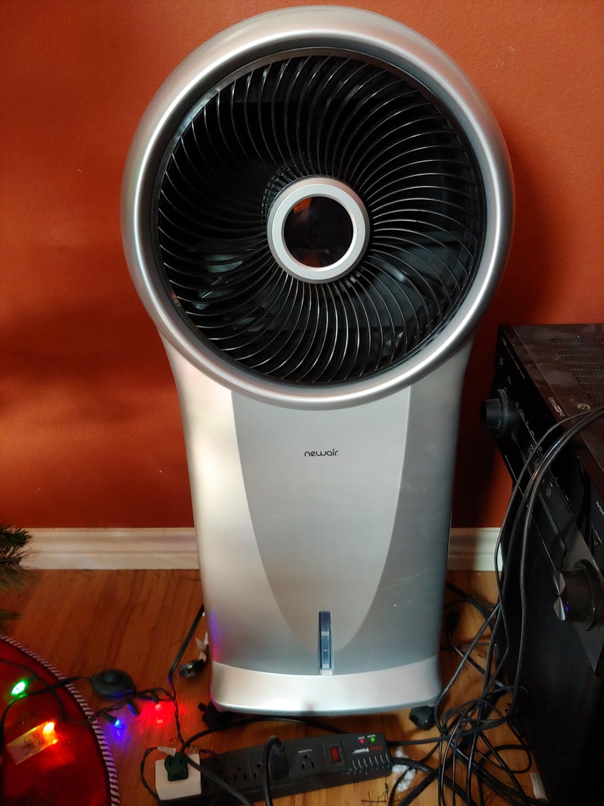 Newair Evaporative Air Cooler | AC Portable Air Conditioner Alternative with 1,600 CFM Airflow | Room Cooling Fan for Bedroom, Garage & Indoor Use | White customer photo 2