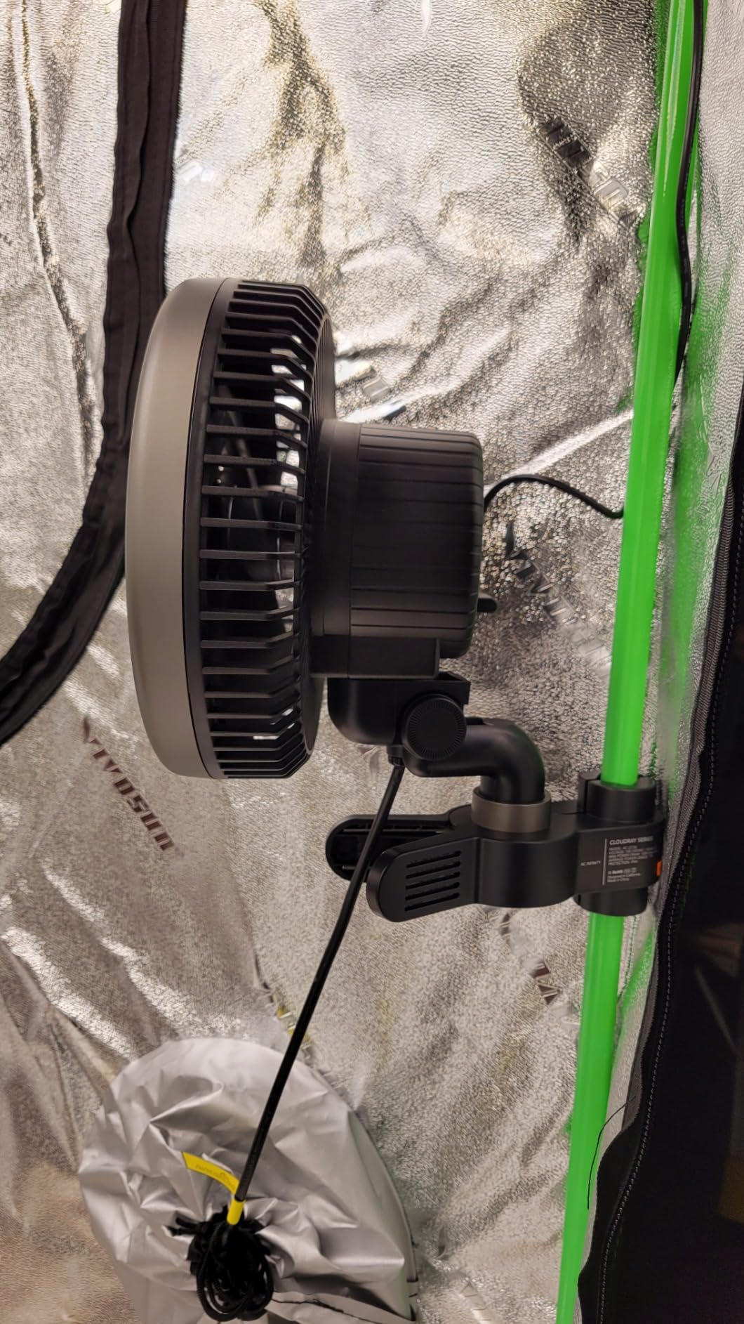 AC Infinity CLOUDRAY S6 Grow Tent Oscillating Clip Fan 6” customer photo 1
