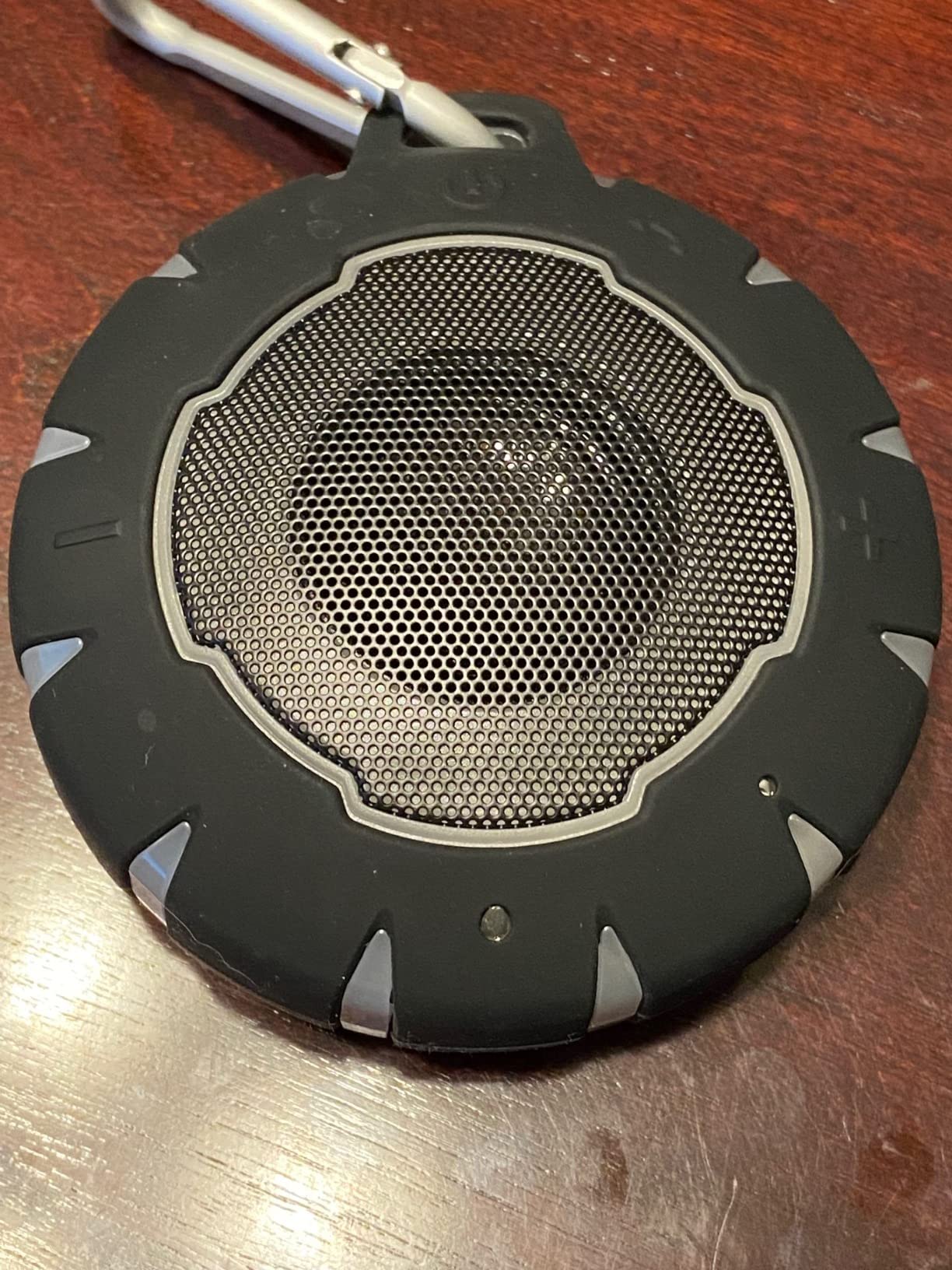 HEYSONG Waterproof Shower Bluetooth Speaker, Durable & Portable with Clear Sound, Ideal for Shower, Pool, Beach & Kayaking – Great Gift for All Ages customer photo 1