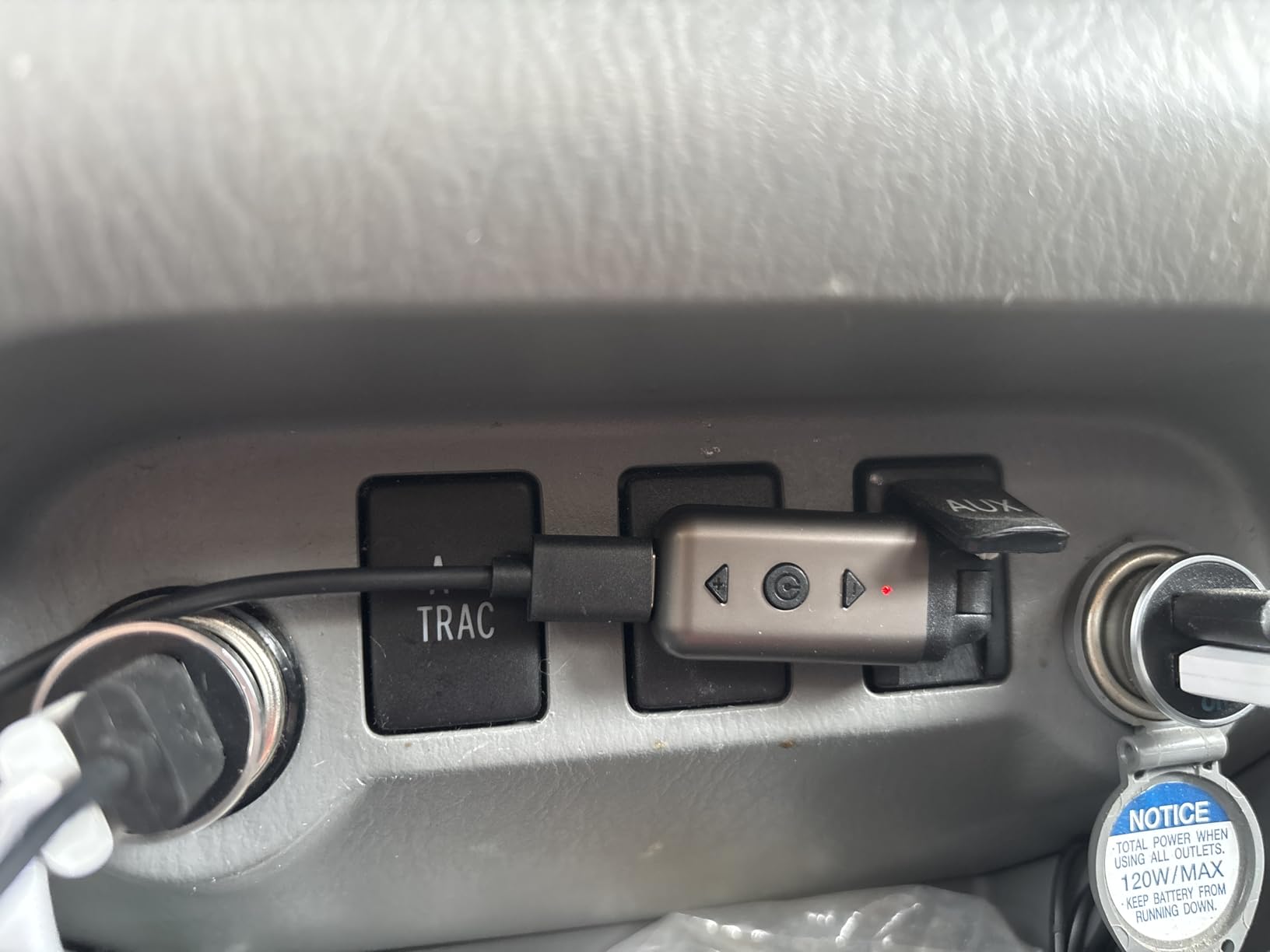 HVMLAK Air88 Bluetooth 6.0 AUX Car Adapter customer photo 2