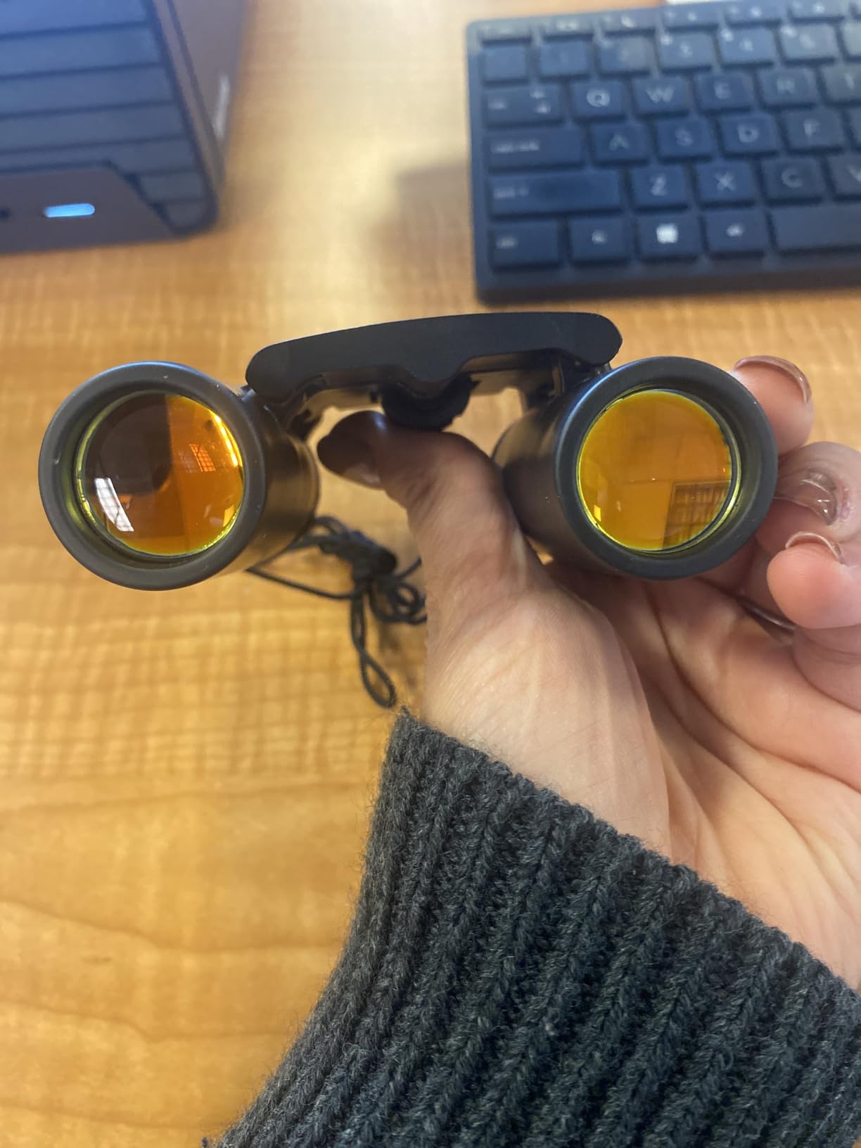 AHFLRITO Compact Binoculars, Lightweight Foldable Small Binoculars for Adults and Kids, Portable Waterproof for Bird Watching, Traveling, Theater, Opera, Concert, Hiking, Sightseeing customer photo 2