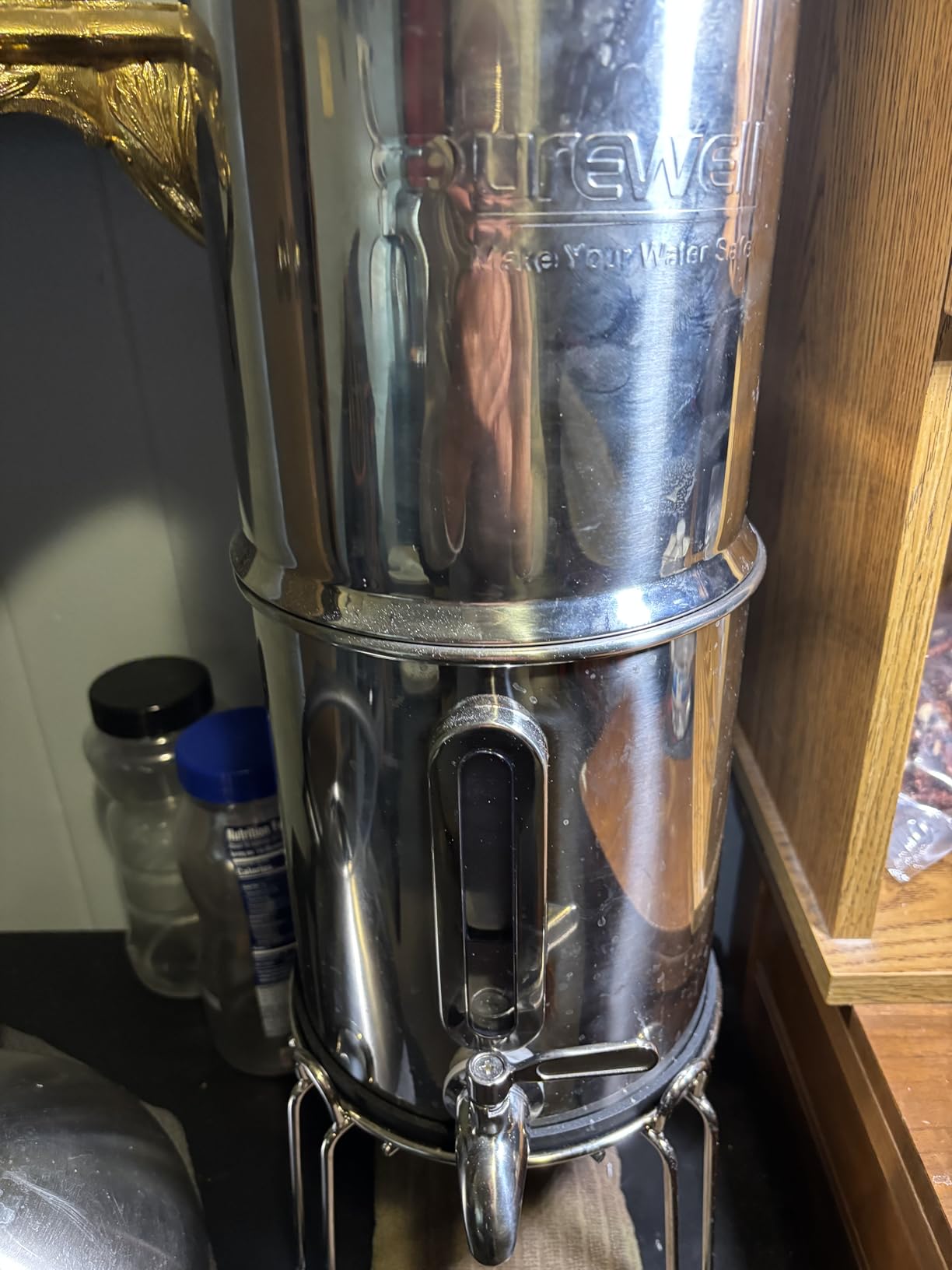 Purewell 2.25G Gravity Water Filter System with Water Level Window, 3-Stage 0.01μm Ultra-Filtration Stainless Steel Countertop System with 2 Filters and Stand, Reduce 99% Chlorine, PW-KS customer photo 1