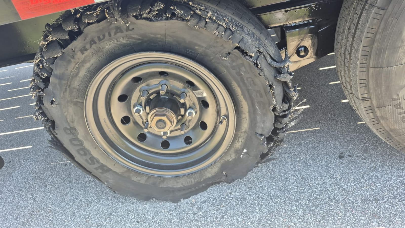 Roundrule Xtra ST235/80R16 129/125M All Season G (14 Ply) All Steel Tire customer photo 1