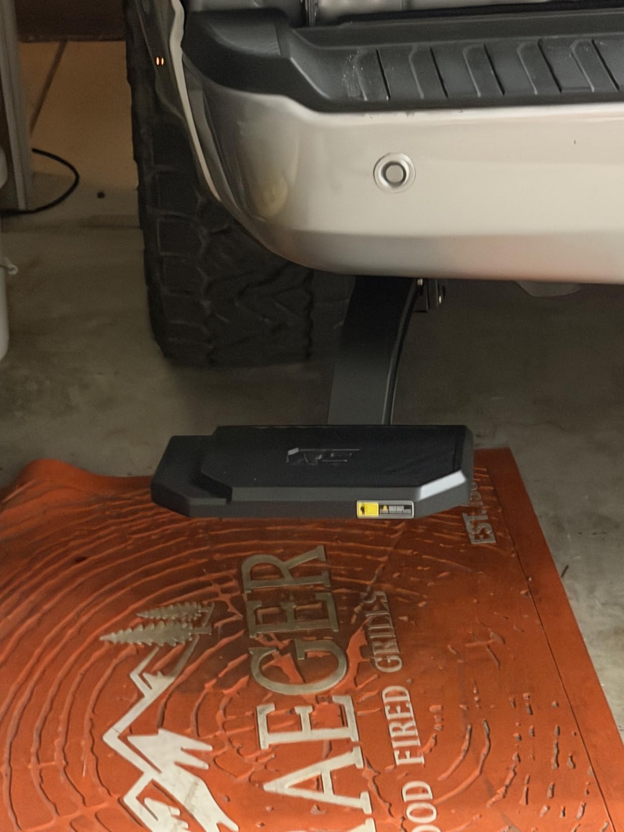 Rough Country Manual Retractable Bed Step for Ford F-150 (2021-2026) & Lightning (2022-2026) - 6