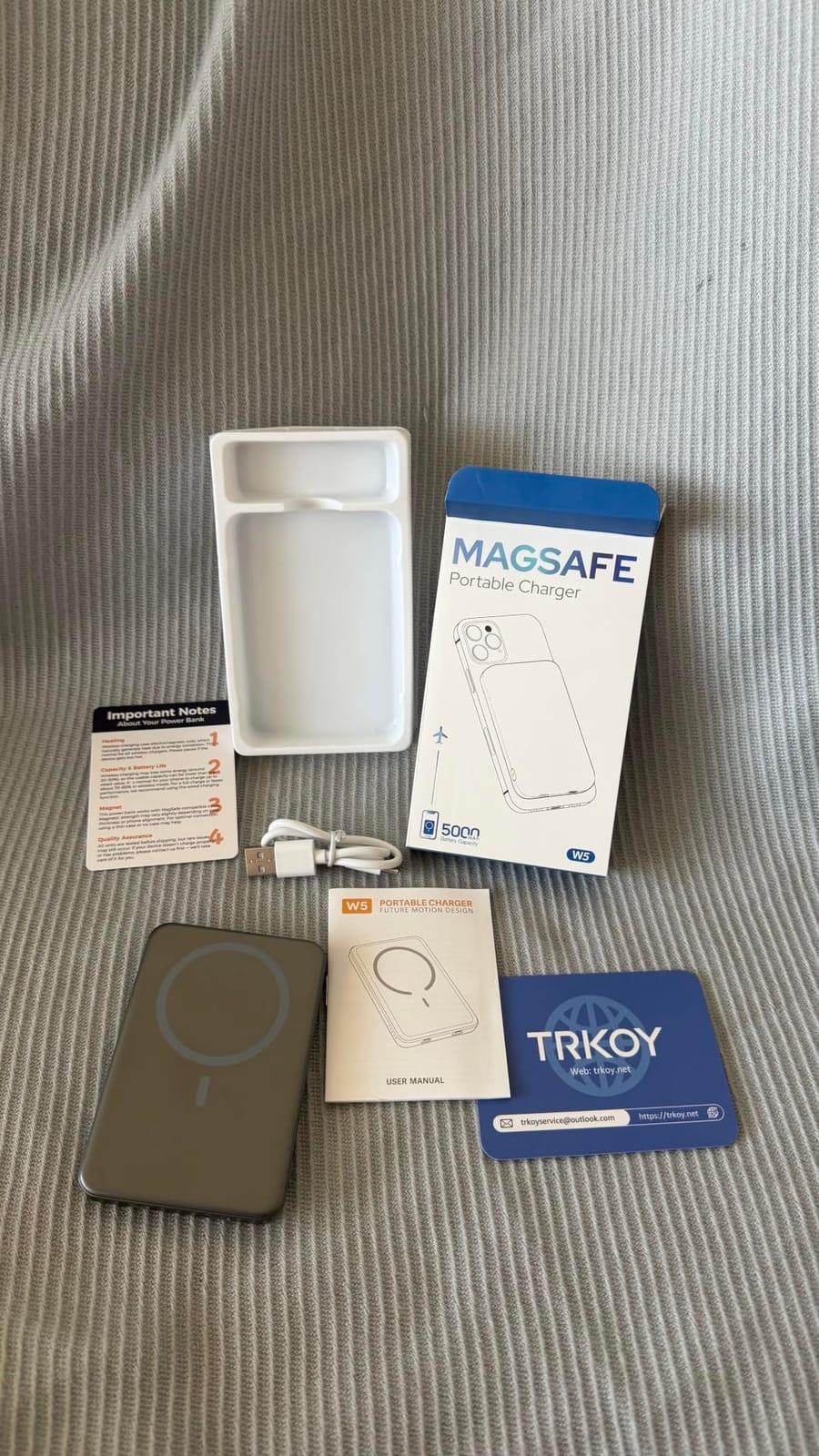 for Magsafe Portable Charger, 5000mAh Slim Wireless Magnetic Power Bank customer photo 1