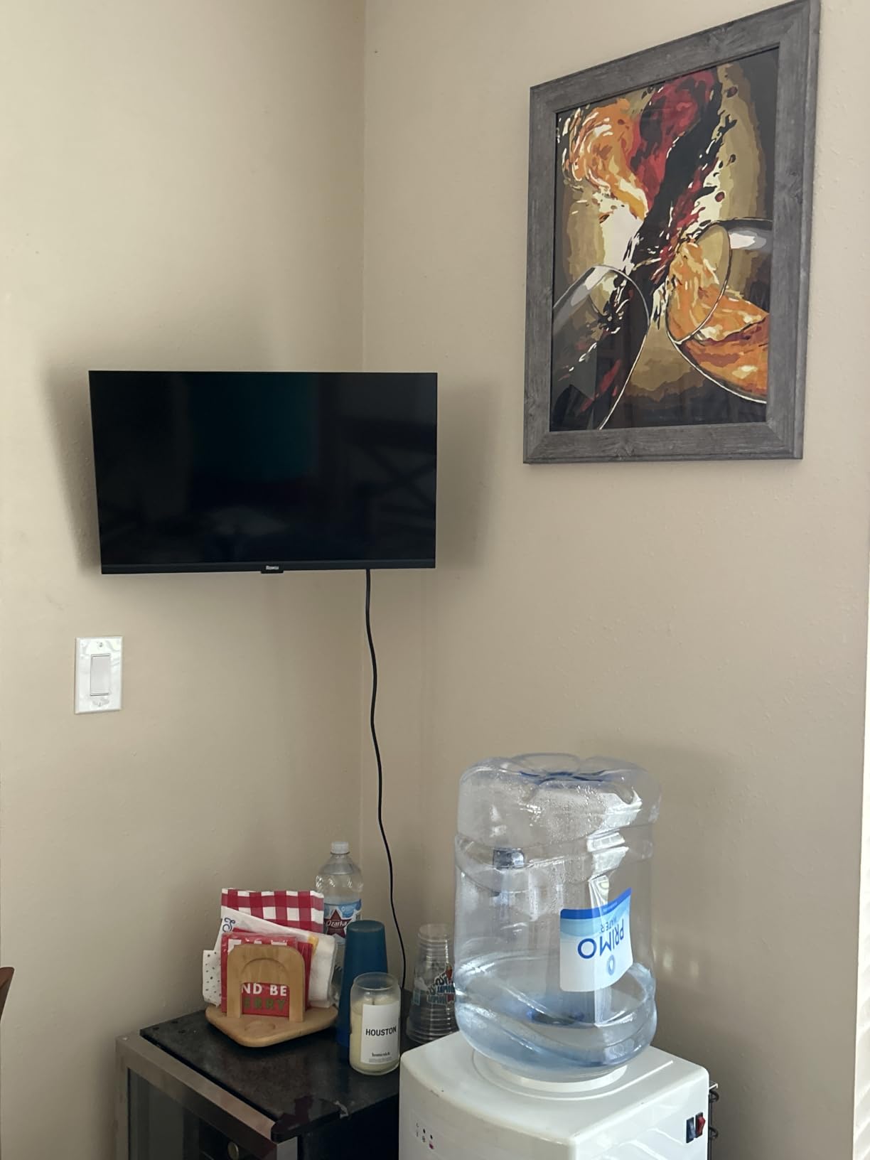 Roku 24-Inch Select Series Smart TV 2026-720p HD TV - RokuTV customer photo 2