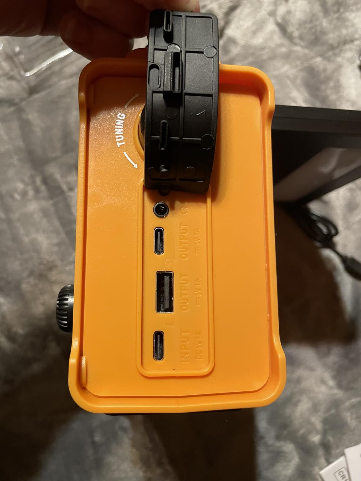 Mesqool Emergency Weather Radio NOAA Alert with Battery Backup 12000mAh customer photo 2